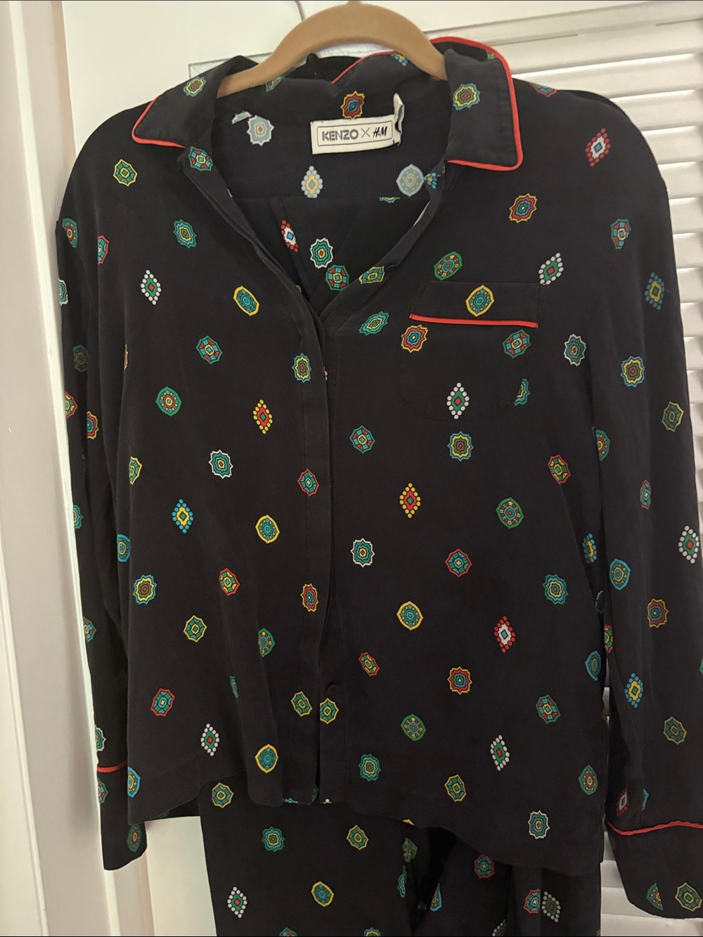 KENZO x H&M rare Black Printed Silk Pajama Set with Colorful Medallions